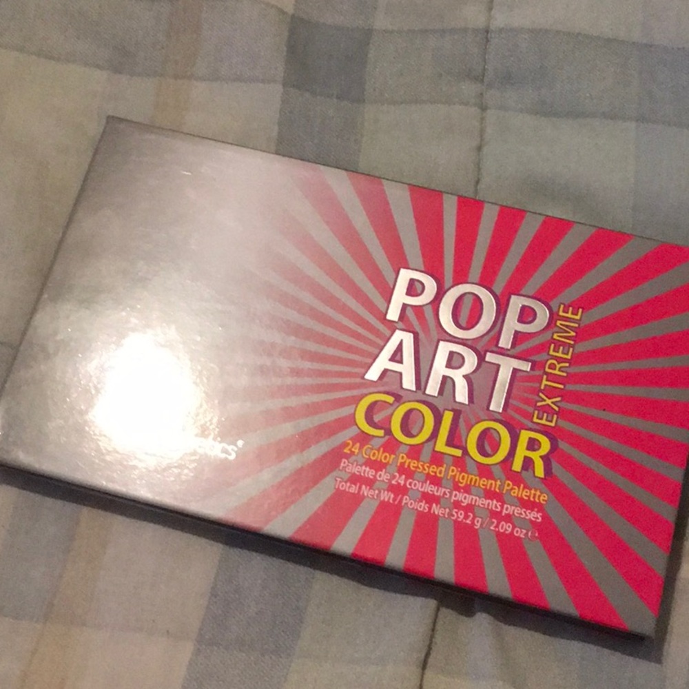 Bh cosmetics eyeshadow palette